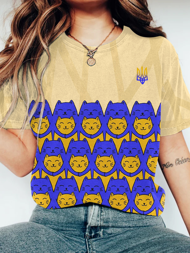 Women's Ukraine Hug Cat Print Crew Neck Casual T-shirt