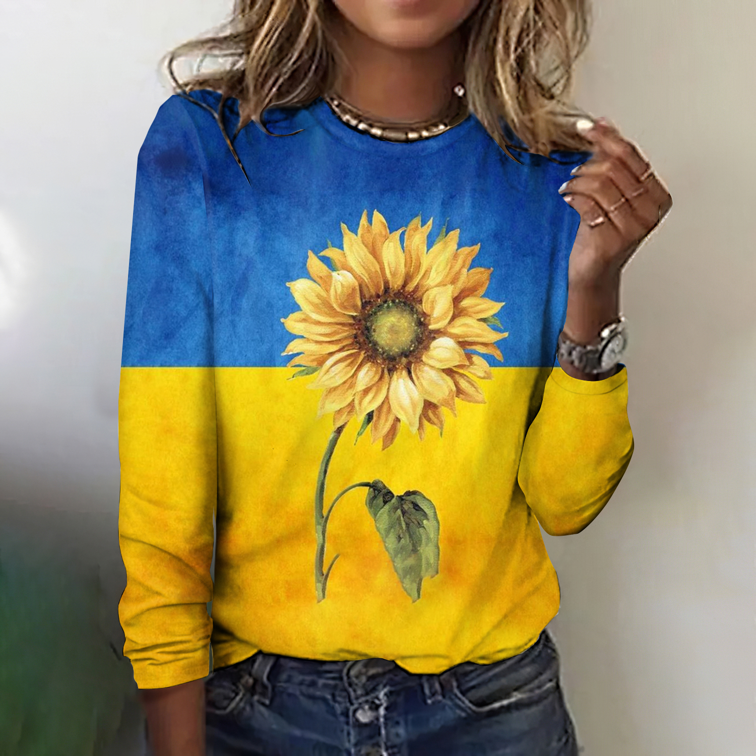 Women's Ukrane Sunflower Flowers Color T-shirt