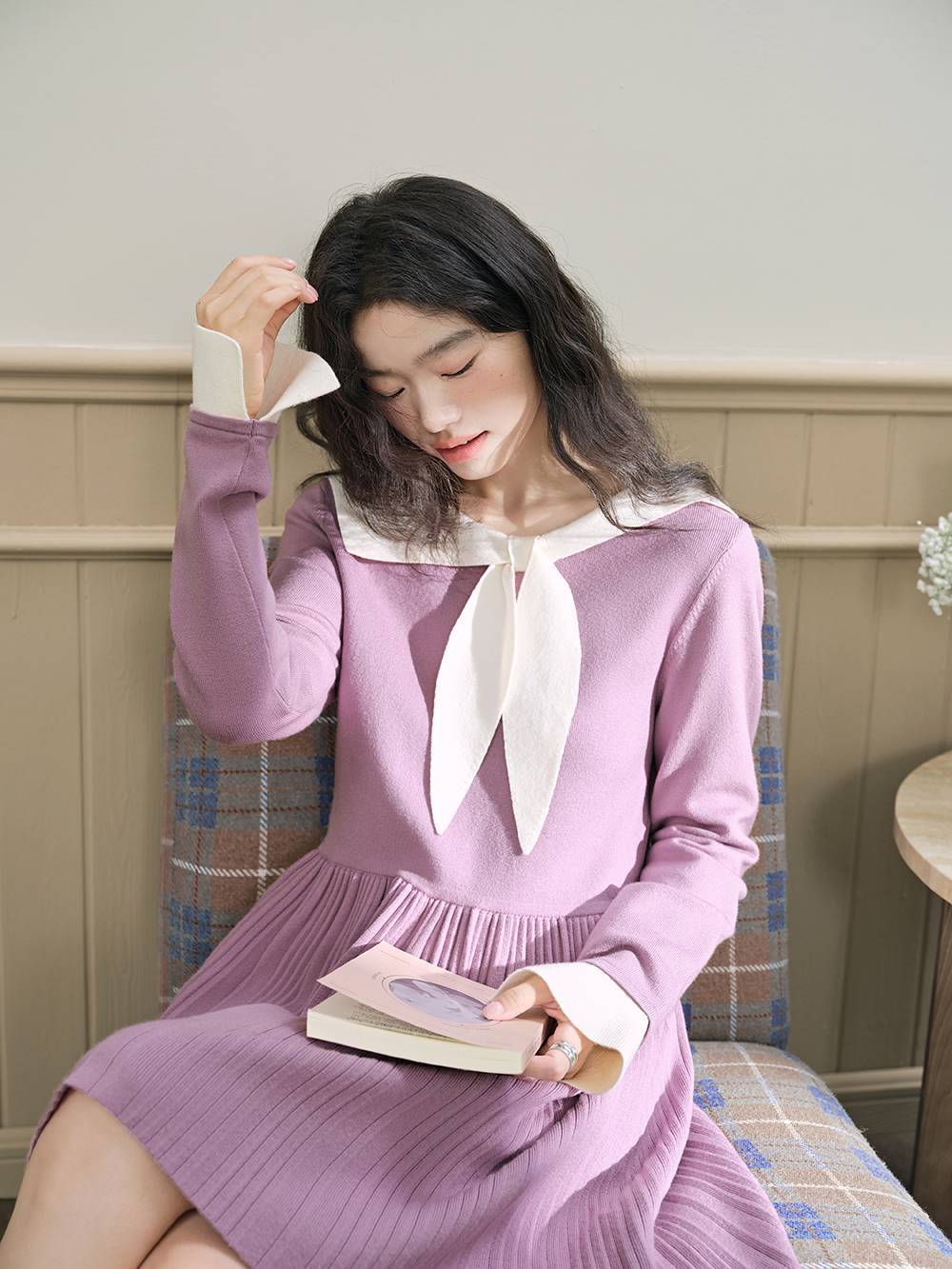 Bow Collar Knit Dress