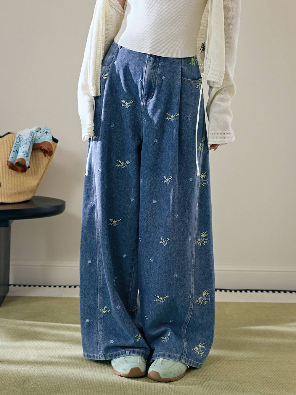 Floral Embroidered Jeans