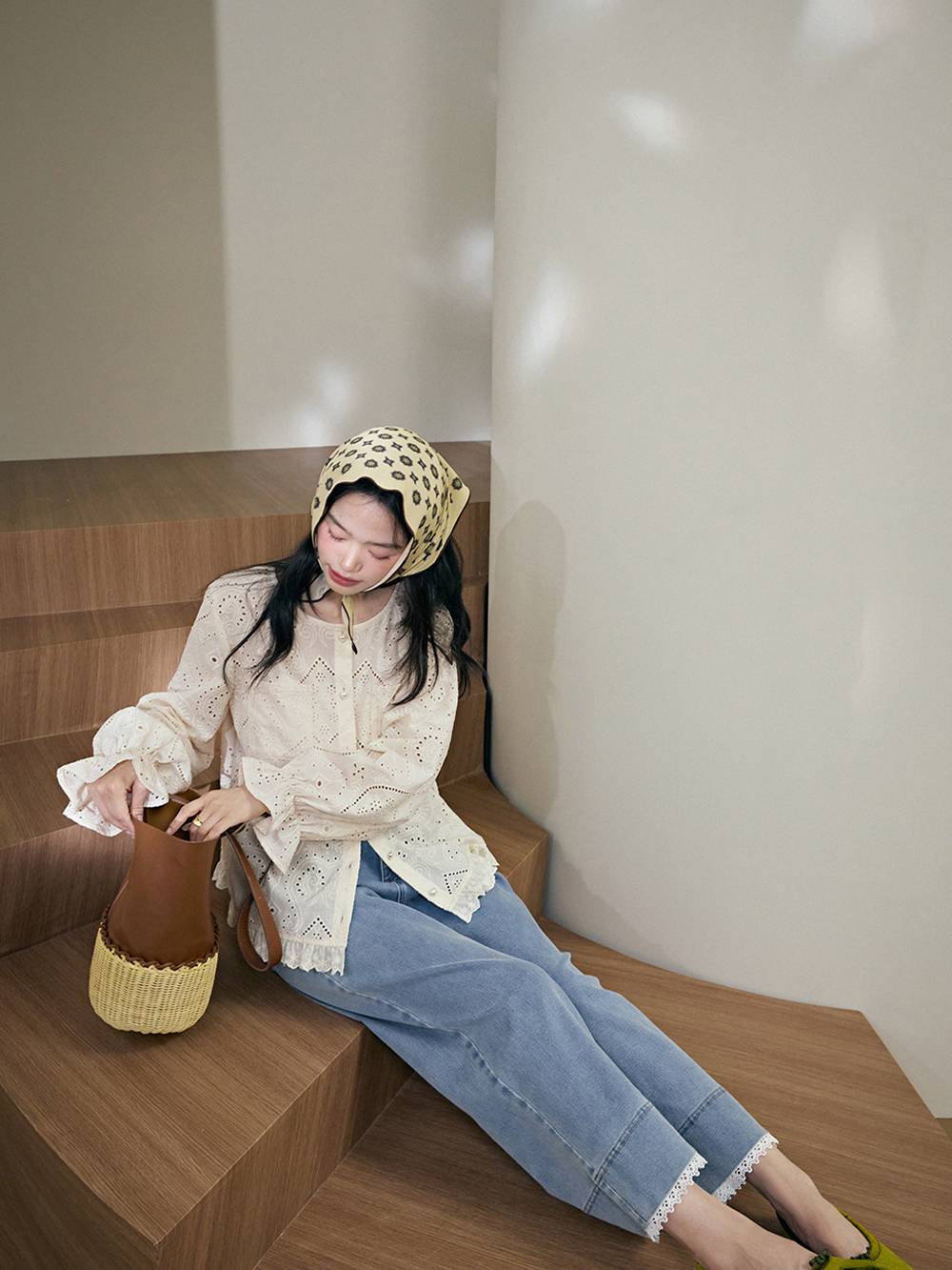 Broderie Blouse