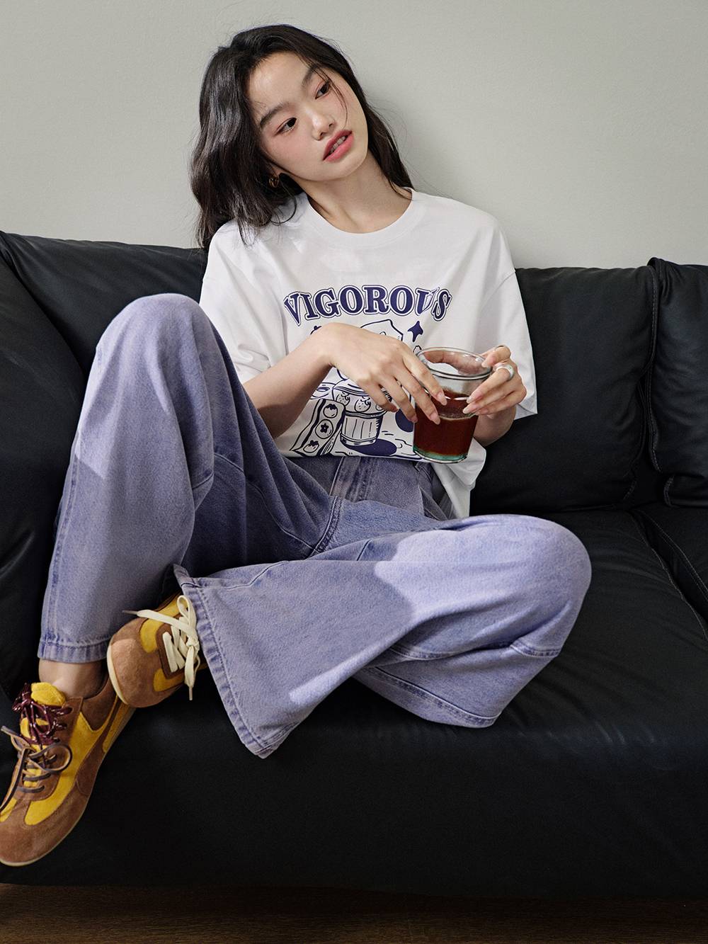 High-Waisted Jeans