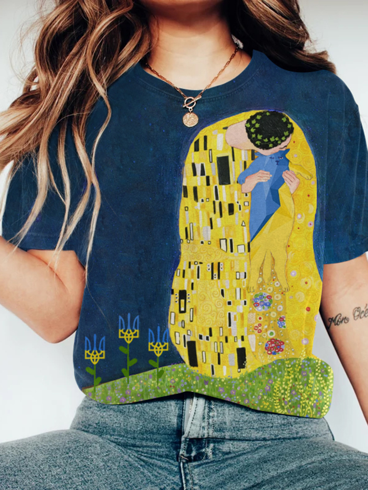 Women's Kiss Ukraine Cat Abstract Art Inspired T-shirt